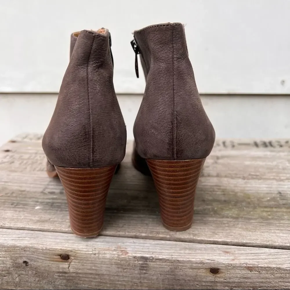 Franco Sarto Aeron brown Chelsea boot booties 7.5M